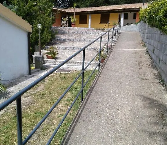 Κατάλυμα σε φάρμα Usurtala Orani